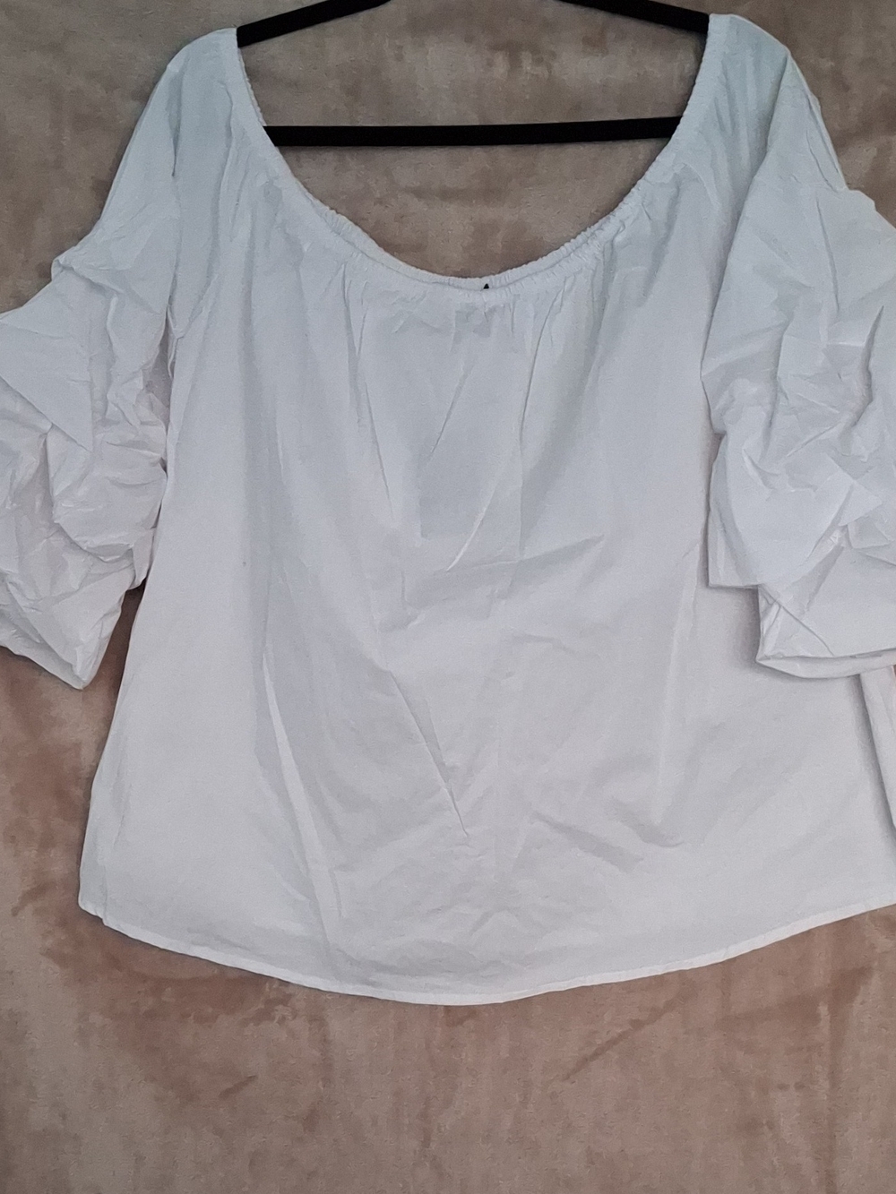 Forever 21 White Off-Shoulder Puff Sleeve Blouse